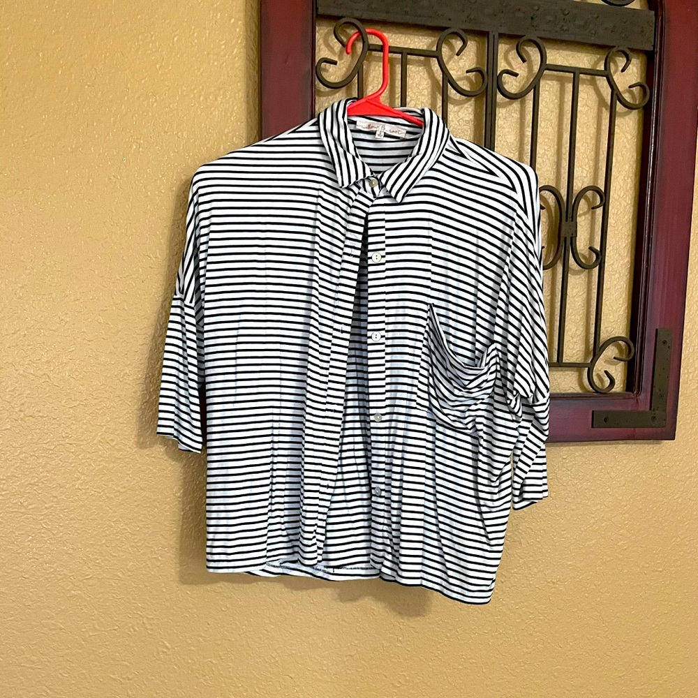 Striped crop loose top
